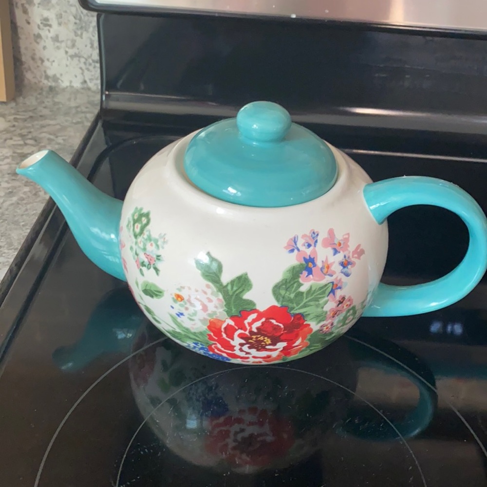 Pioneer Woman Teapot!